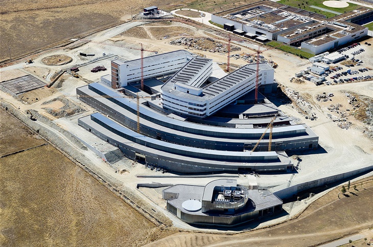 CONSTRUCCION HOSPITAL CACERES 001
